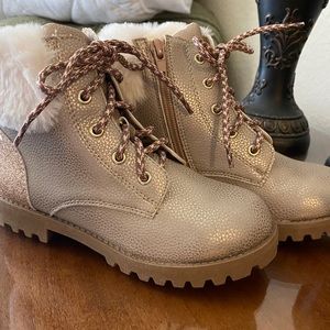 Olive and Edie boots**New**